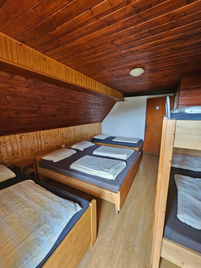 Ruska Koca Hotel Hočko Pohorje Exterior foto