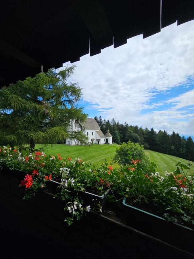 Ruska Koca Hotel Hočko Pohorje Exterior foto