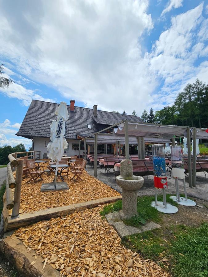 Ruska Koca Hotel Hočko Pohorje Exterior foto